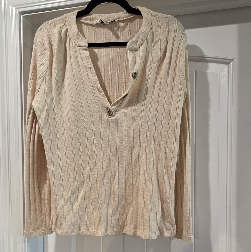 White Birch Beige Buttoned Long Sleeve Blouse